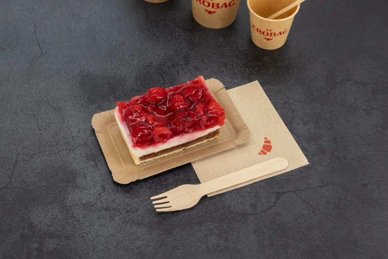 Kuchenteller aus Pappe