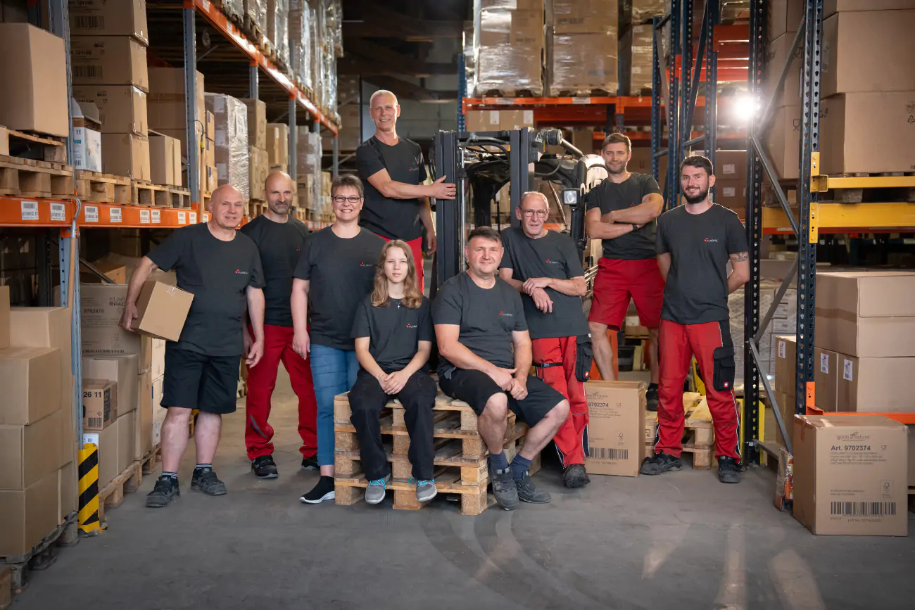 Logistik, Lieferung - Lager Mitarbeiter Gruppenfoto